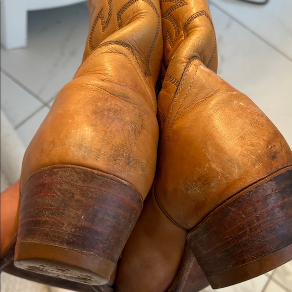 Boulet Classic Tan Leather Cowboy Boots - Picture 10 of 10
